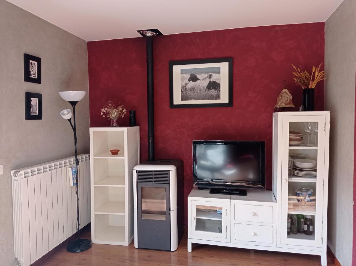 Vivienda Isabel Διαμέρισμα Sesué Εξωτερικό φωτογραφία