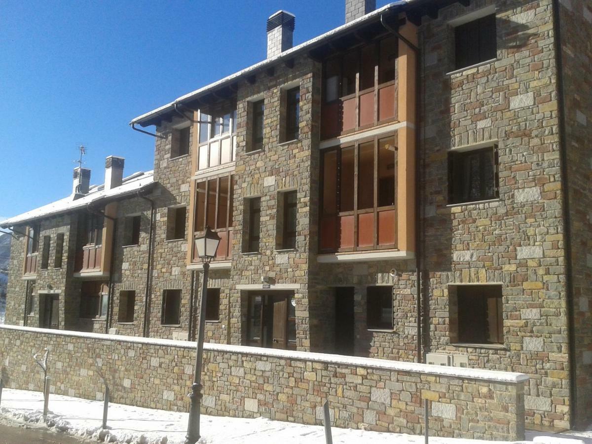 Vivienda Isabel Διαμέρισμα Sesué Εξωτερικό φωτογραφία