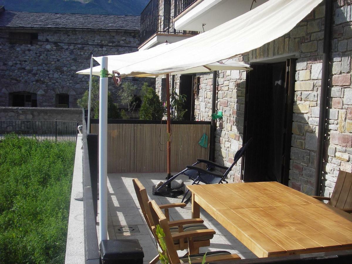 Vivienda Isabel Διαμέρισμα Sesué Εξωτερικό φωτογραφία